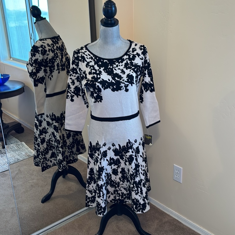 Taylor NWT sweater dress. Beige/black floral print. Hits just above knee. Large.